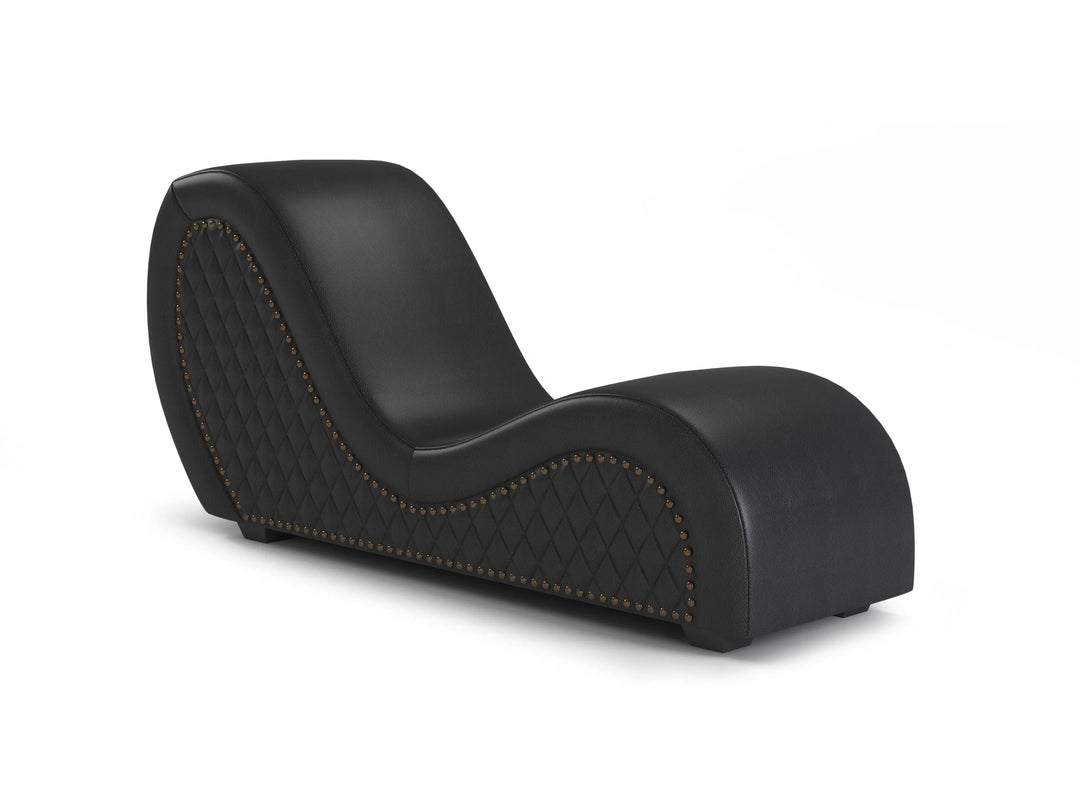 Sofa Tantra Baroque noir avec finitions cloutées – mobilier tantra premium