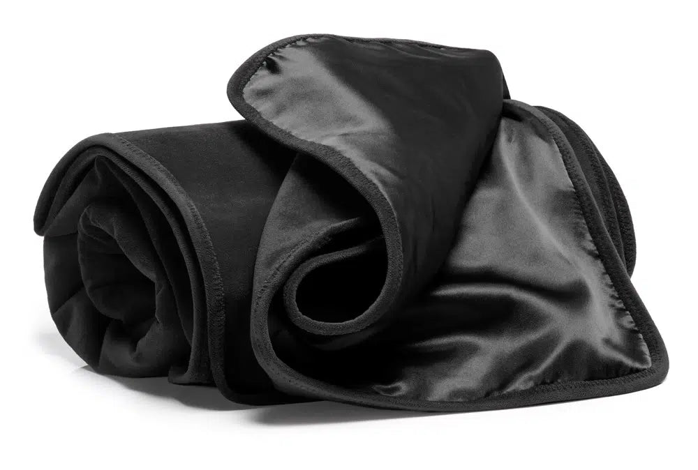 LIBERATOR® FASCINATOR® THROW – Plaid Érotique - 2 coloris – présentation sous un autre angle