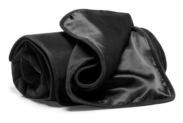 LIBERATOR® FASCINATOR® THROW – Plaid Érotique - 2 coloris – présentation sous un autre angle